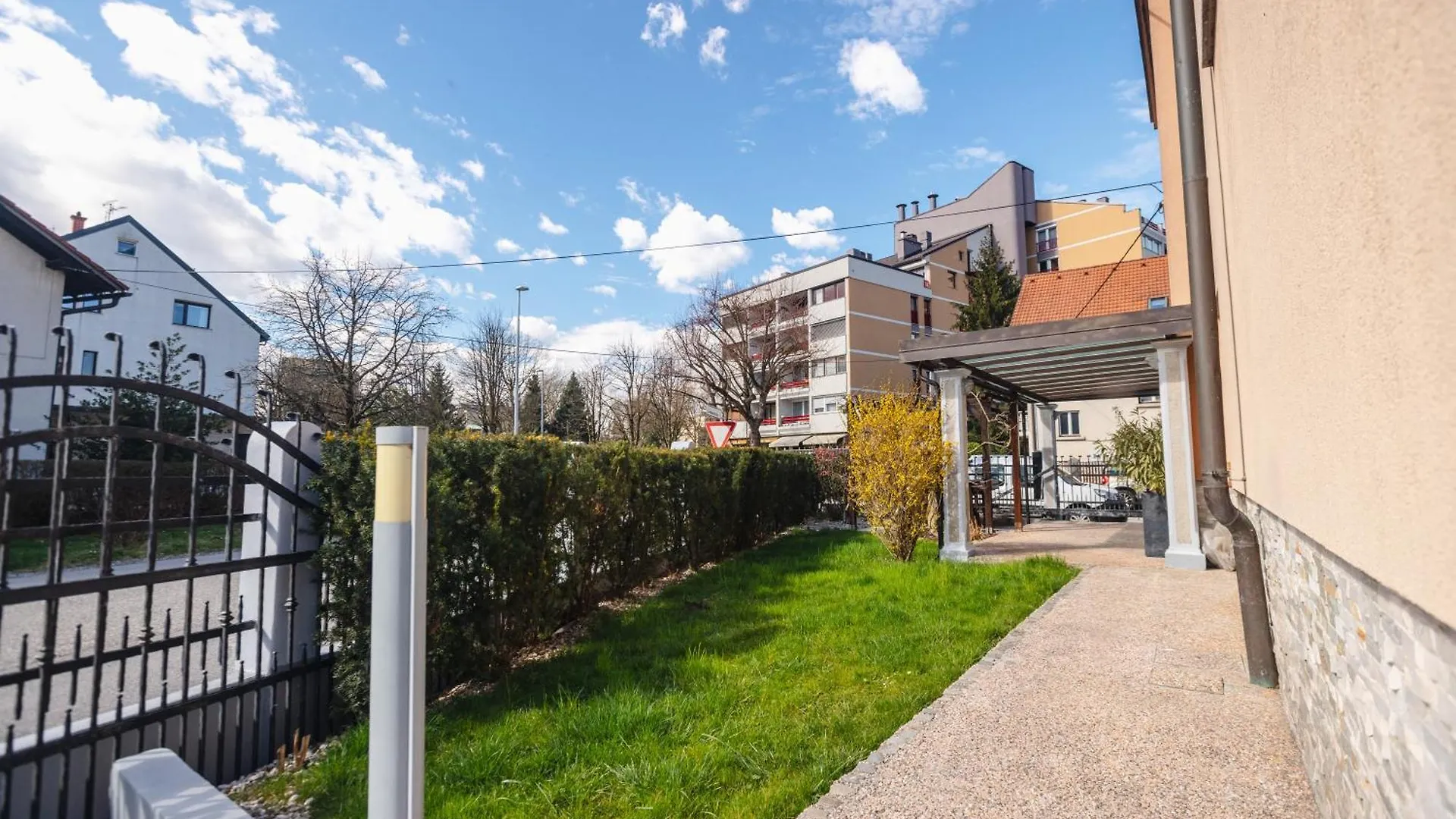Vila Klara Apartments Liubliana