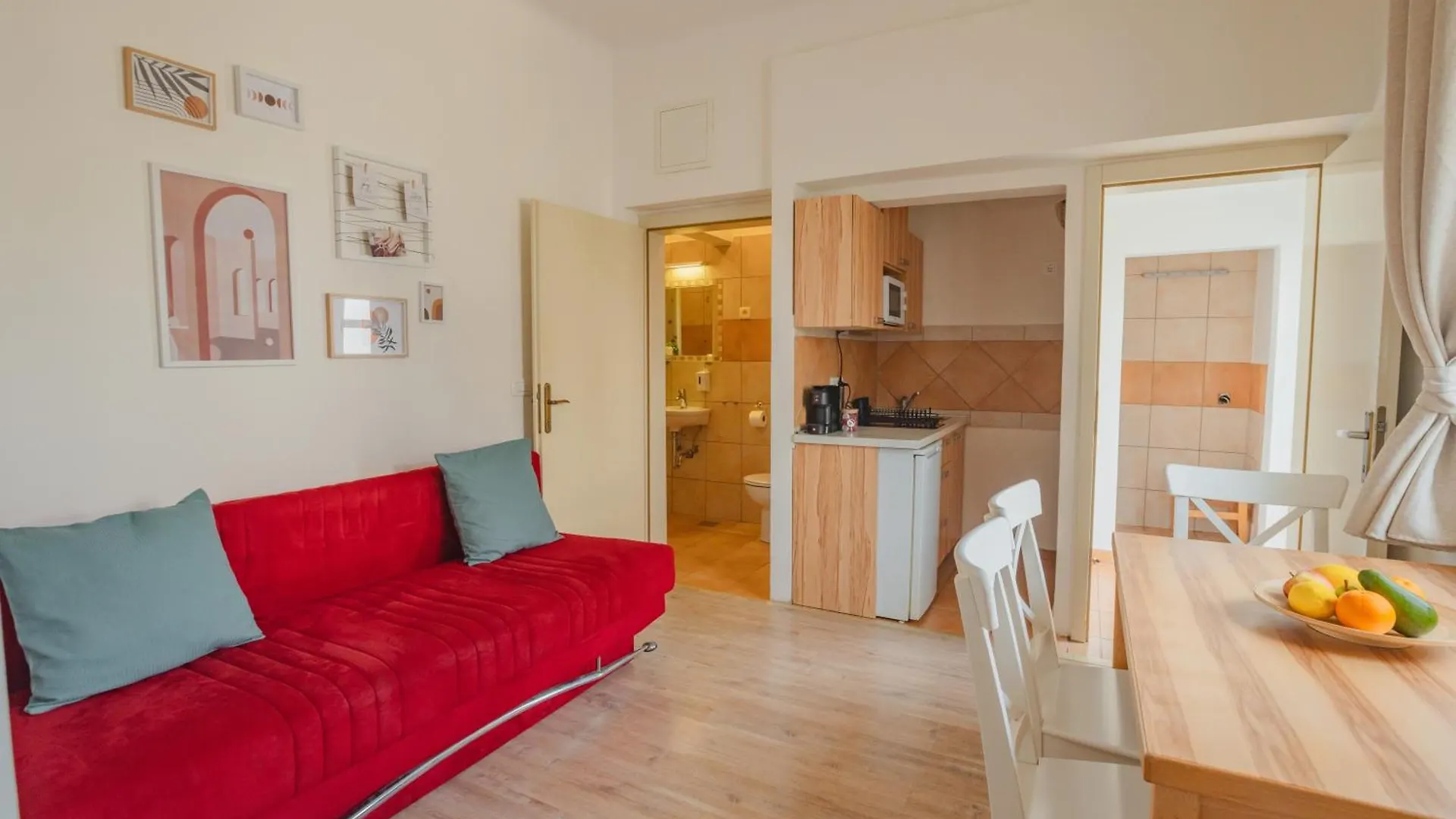 Vila Klara Apartments Liubliana